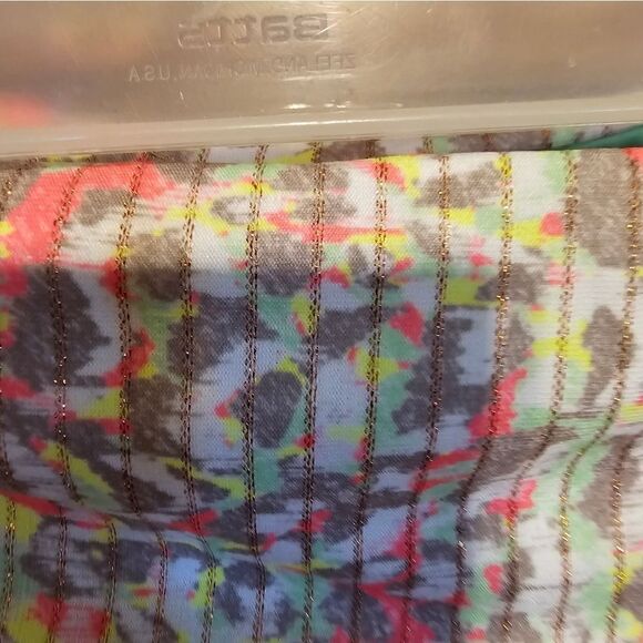 Becca Reversible bikini Bottoms multicolored/lime green large NWT - Picture 3 of 7